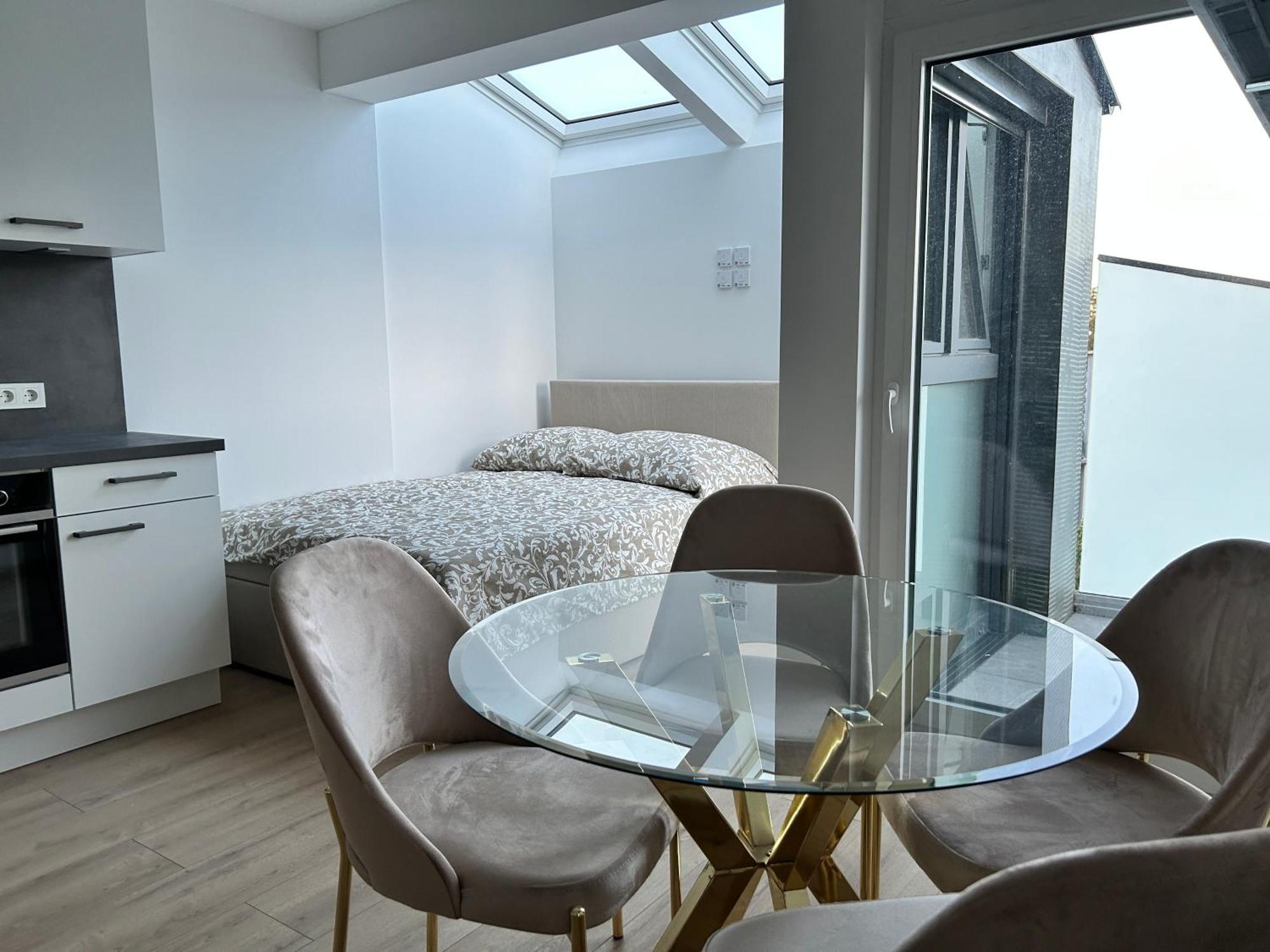 Asp Modern With Balcony & Free Parking Appartement Wenen